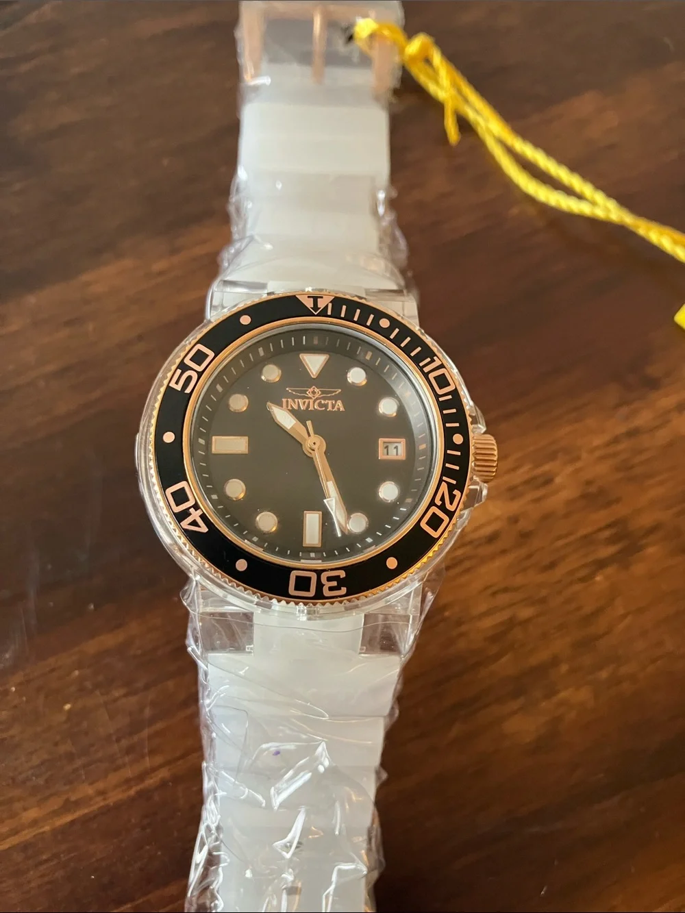 Invicta: Pro Diver Lady Rose Gold (37306) Watch- Silicone Band- new battery